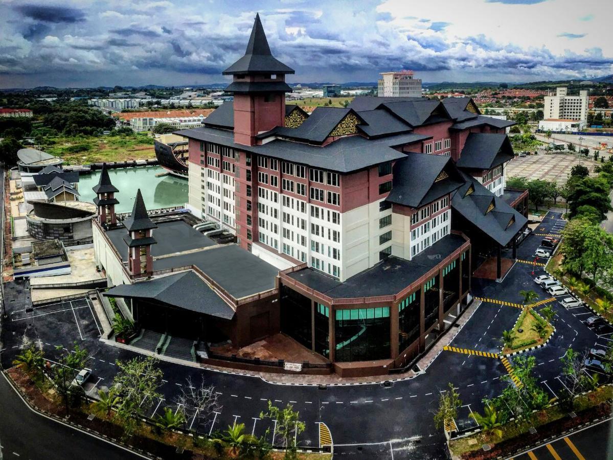 Mudzaffar Hotel Malacca Exterior photo
