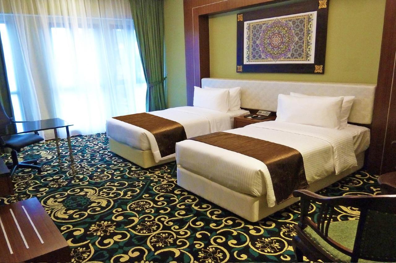 Mudzaffar Hotel Malacca Exterior photo