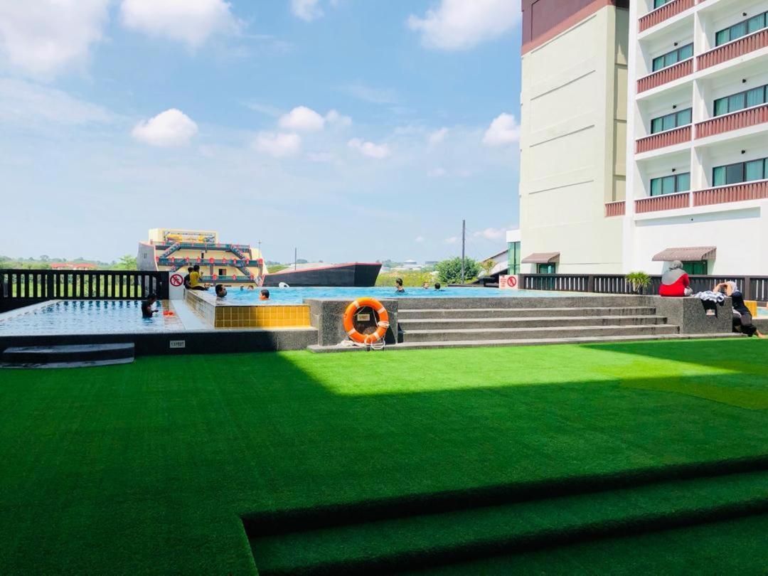 Mudzaffar Hotel Malacca Exterior photo